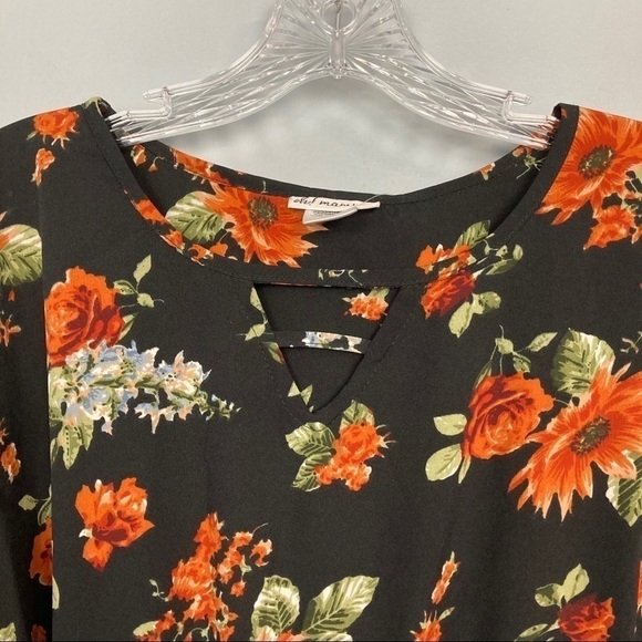 𝅺oh! Mamma Maternity Notched Floral Midi Dress - Picture 7 of 13